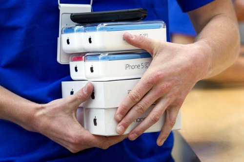 Apple lập kỷ lục với 9 triệu iPhone bán ra