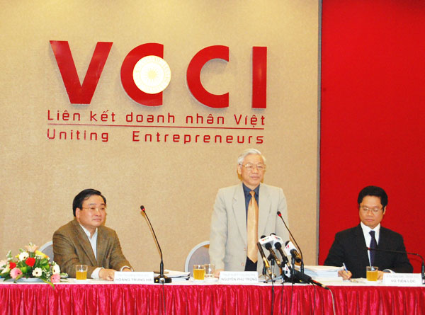 Tổng Bí thư thăm, làm việc với cộng đồng doanh nhân Việt Nam
