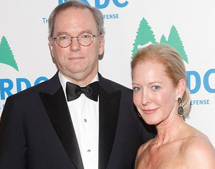 Chủ tịch Google bán cổ phiếu để ly dị vợ