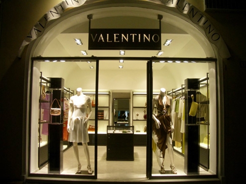 Hoàng gia Qatar muốn mua thương hiệu Valentino