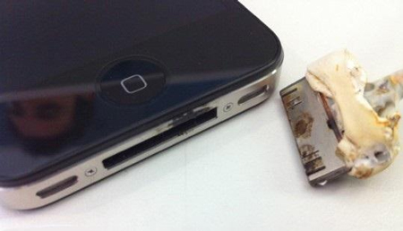 Apple phản hồi về việc iPhone 5 gây giật điện chết người