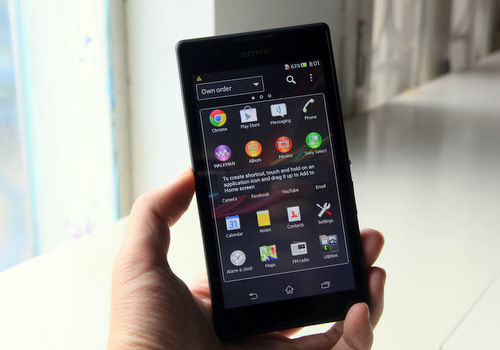 'Đập hộp' smartphone 5 inch giá hấp dẫn của Sony