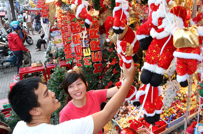 Hàng Việt đua sòng phẳng trong thị trường Giáng sinh