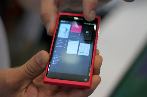 Nokia N9 có giá hơn 13 triệu đồng tại VN