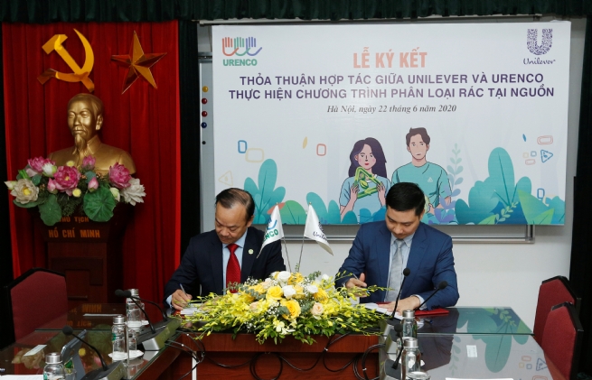 Unilever Việt Nam và URENCO triển khai Chương trình phân loại, thu gom và xử lý rác thải nhựa tại Hà Nội